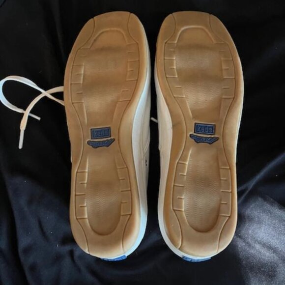 shoes - Picture 4 of 4